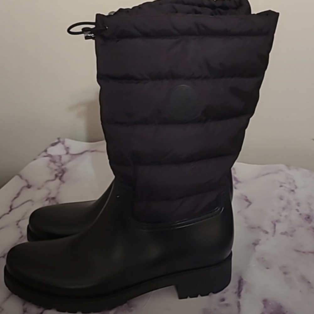 Moncler Ginnet Snow Boots